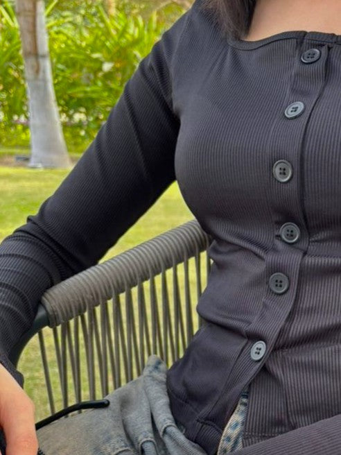 Basic Top with buttons