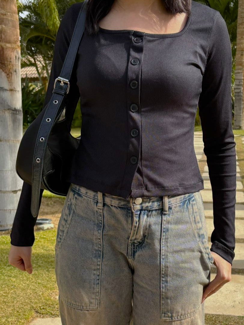 Basic Top with buttons